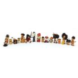 Group of vintage Roberts gonks and Wombles, the largest 11cm high : For Further Condition Reports,