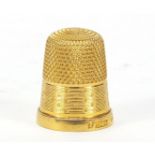 9ct gold thimble by James Swann & Son, Birmingham 1937, 2.2cm high, 5.2g : For Further Condition