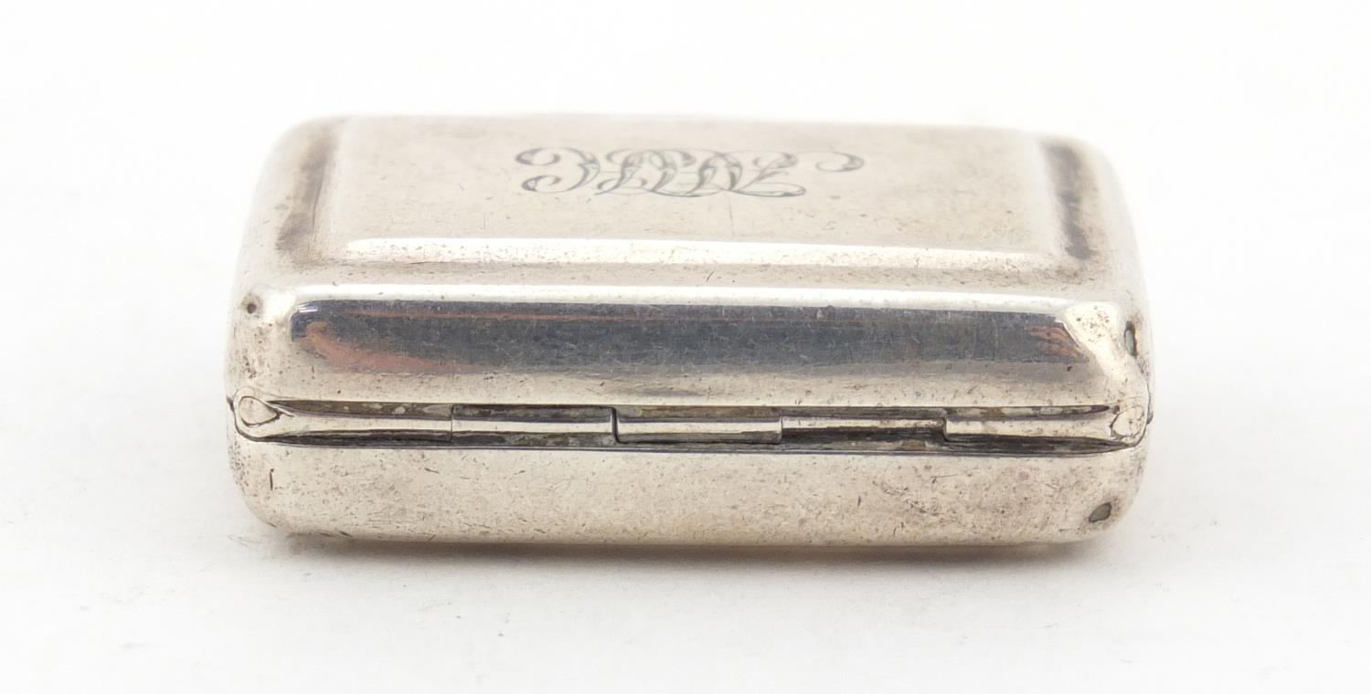 George III silver vinaigrette with gilt interior by T Simpson & Son, Birmingham 1810, 4cm in length, - Image 5 of 17
