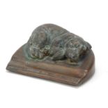 Parker Pen Writing Perfect bronzed counter advertising display pen rest with a dog, 20cm wide :