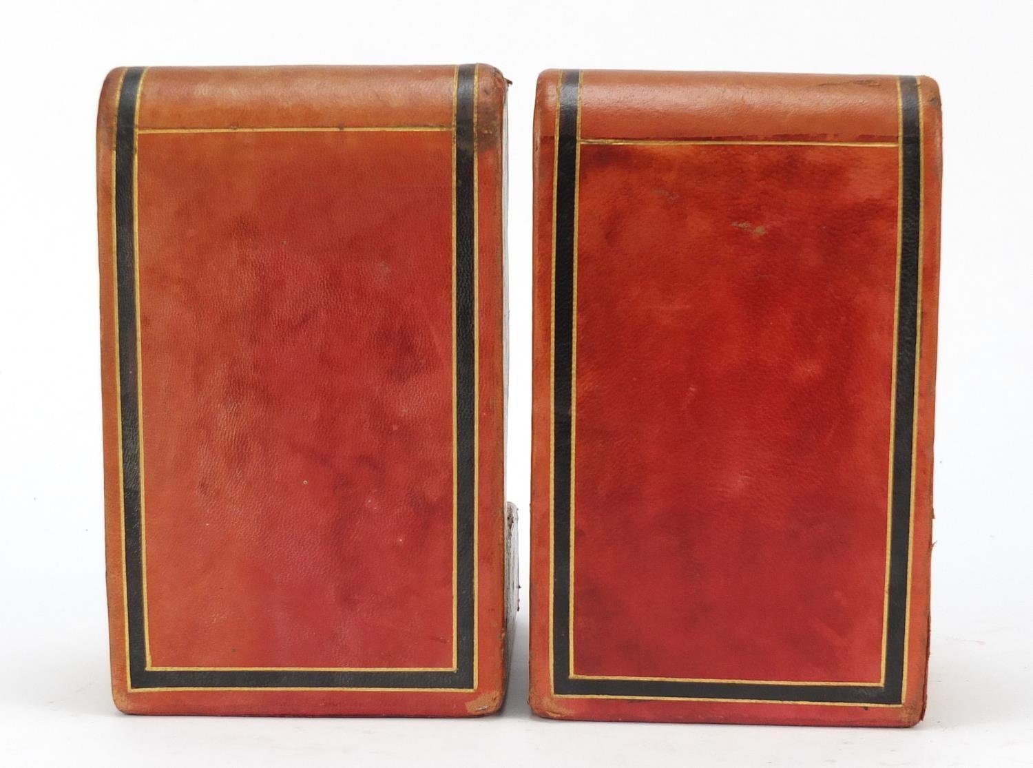 Pair of Italian tooled leather book ends with embossed crests, retailed by Harrods, each 17cm high : - Image 6 of 9