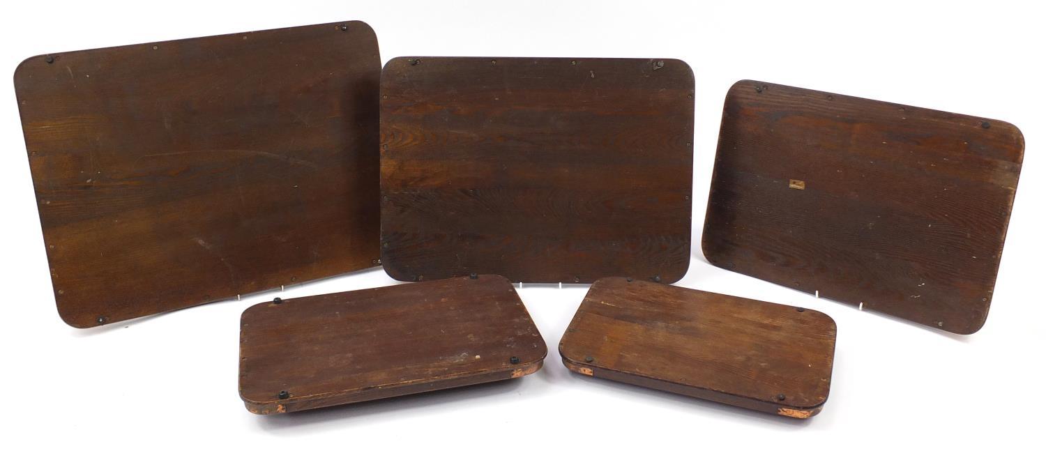 Graduated set of five oak trays with copper mounts, the largest 62cm x 44cm : For Further - Image 4 of 6