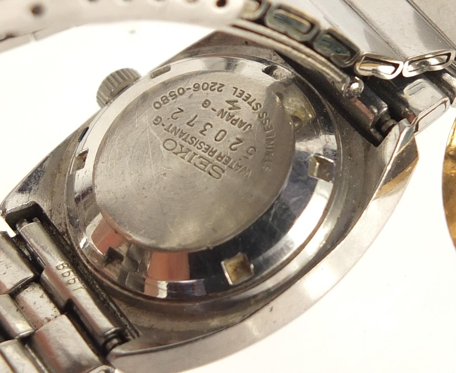 Four vintage wristwatches including Seiko 5 Automatic, Federal and Oris : For Further Condition - Image 9 of 9