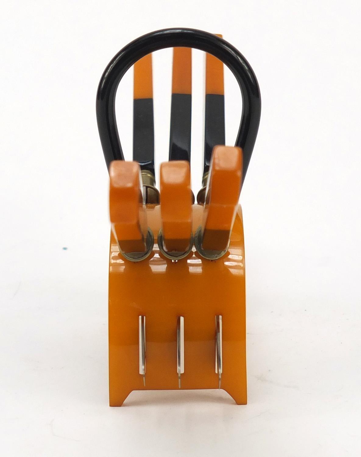 Art Deco orange and black Bakelite knife holder with six knives, 20cm wide : For Further Condition - Image 5 of 10