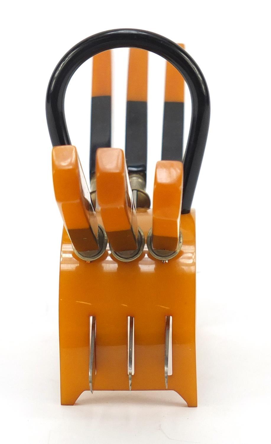 Art Deco orange and black Bakelite knife holder with six knives, 20cm wide : For Further Condition - Image 3 of 10