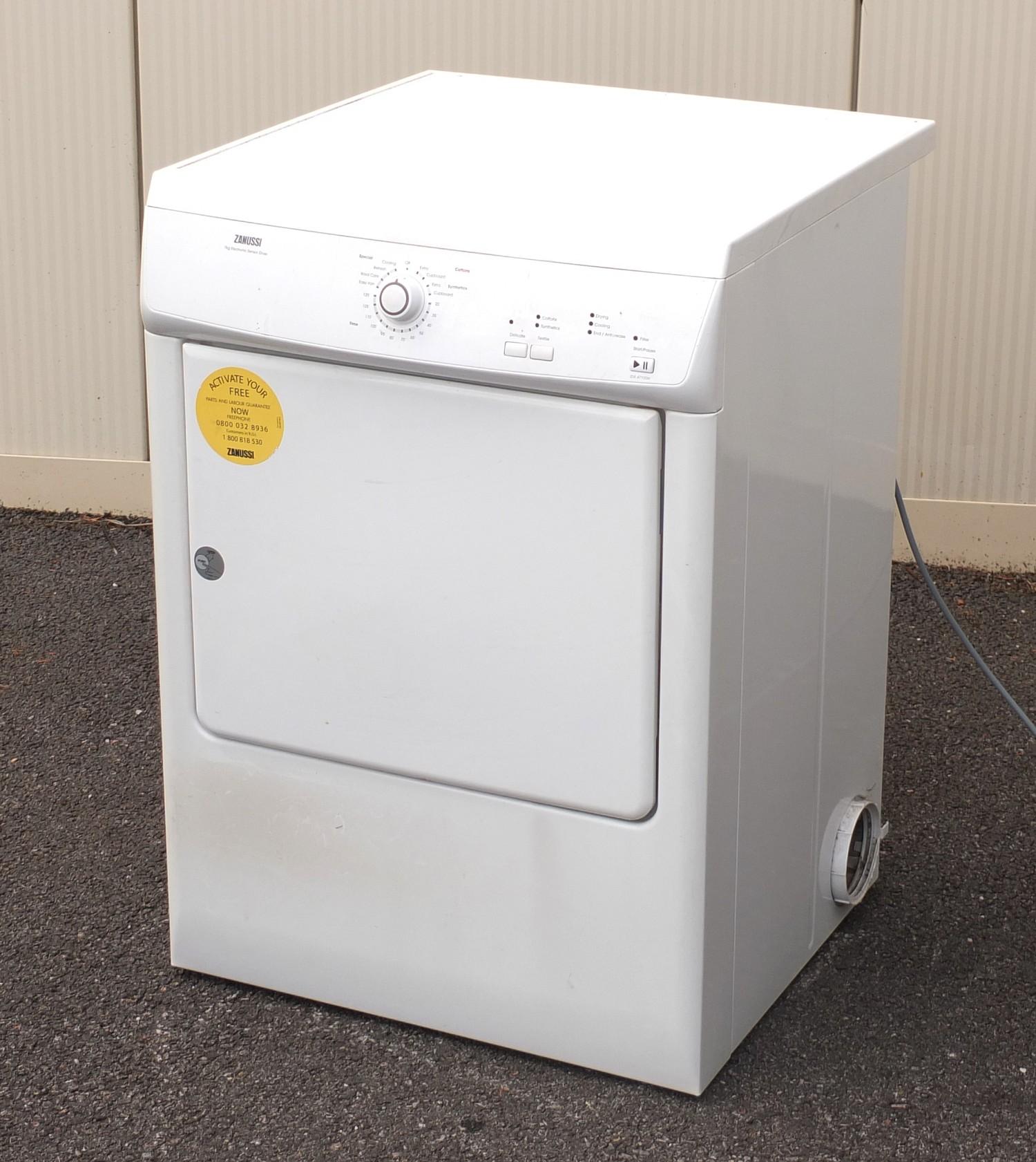 Zanussi 7kg sensor dryer, 85cm high : For Further Condition Reports Please Visit Our Website,