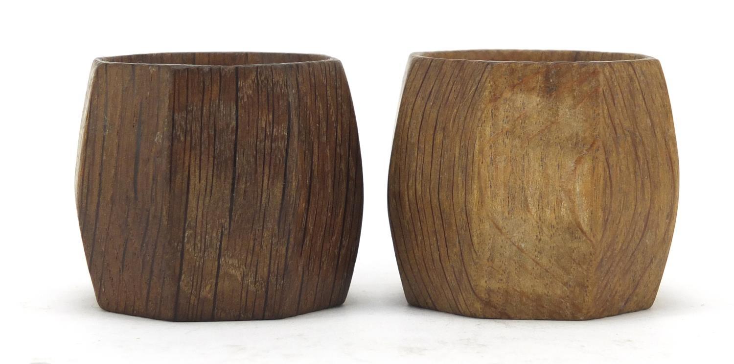 Robert Mouseman Thompson pair of octagonal adzed oak napkin rings, each carved with a signature - Image 3 of 6