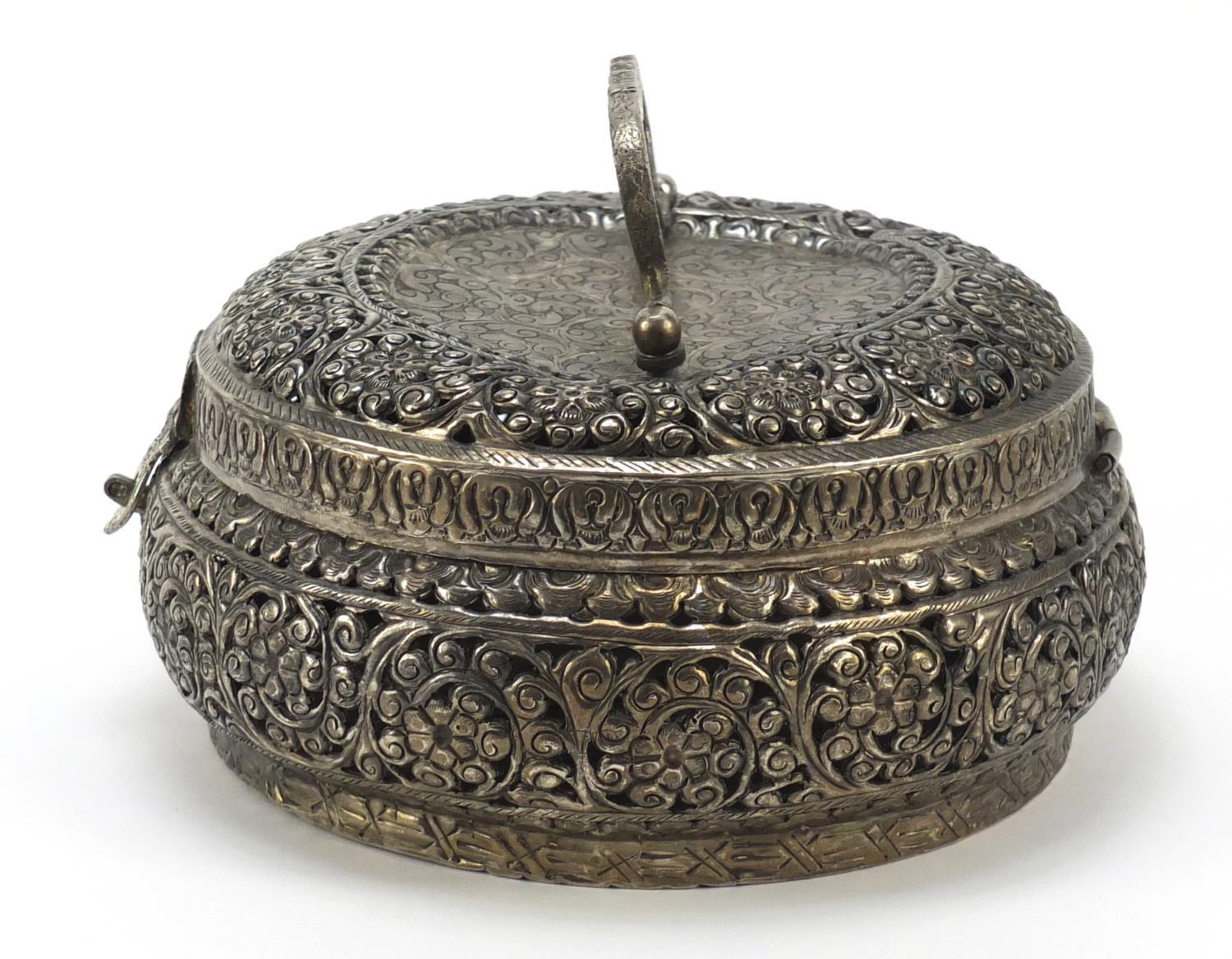 Burmese silver coloured metal pierced container embossed with flowers, 21cm in diameter, 820g : - Image 2 of 7