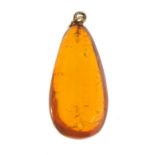 Natural amber teardrop pendant, 3cm in length, 2.4g : For Further Condition Reports Please Visit Our