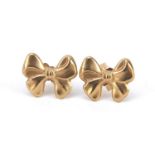 Pair of 9ct gold bow stud earrings, 9mm in length, 0.5g : For Further Condition Reports Please Visit