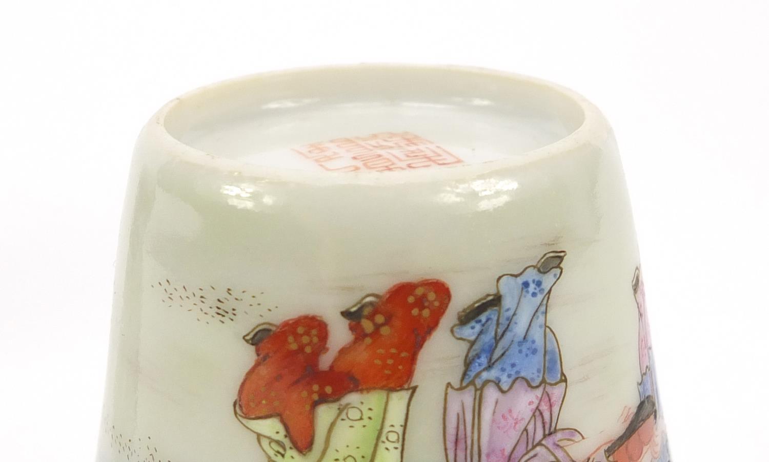 Good pair of Chinese porcelain tea cups hand painted in the famille rose palette with children - Image 11 of 11