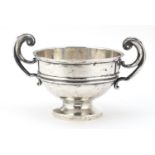 Walker & Hall, Edward VII silver trophy with twin handles, Sheffield 1908, 16cm wide, 195.5g