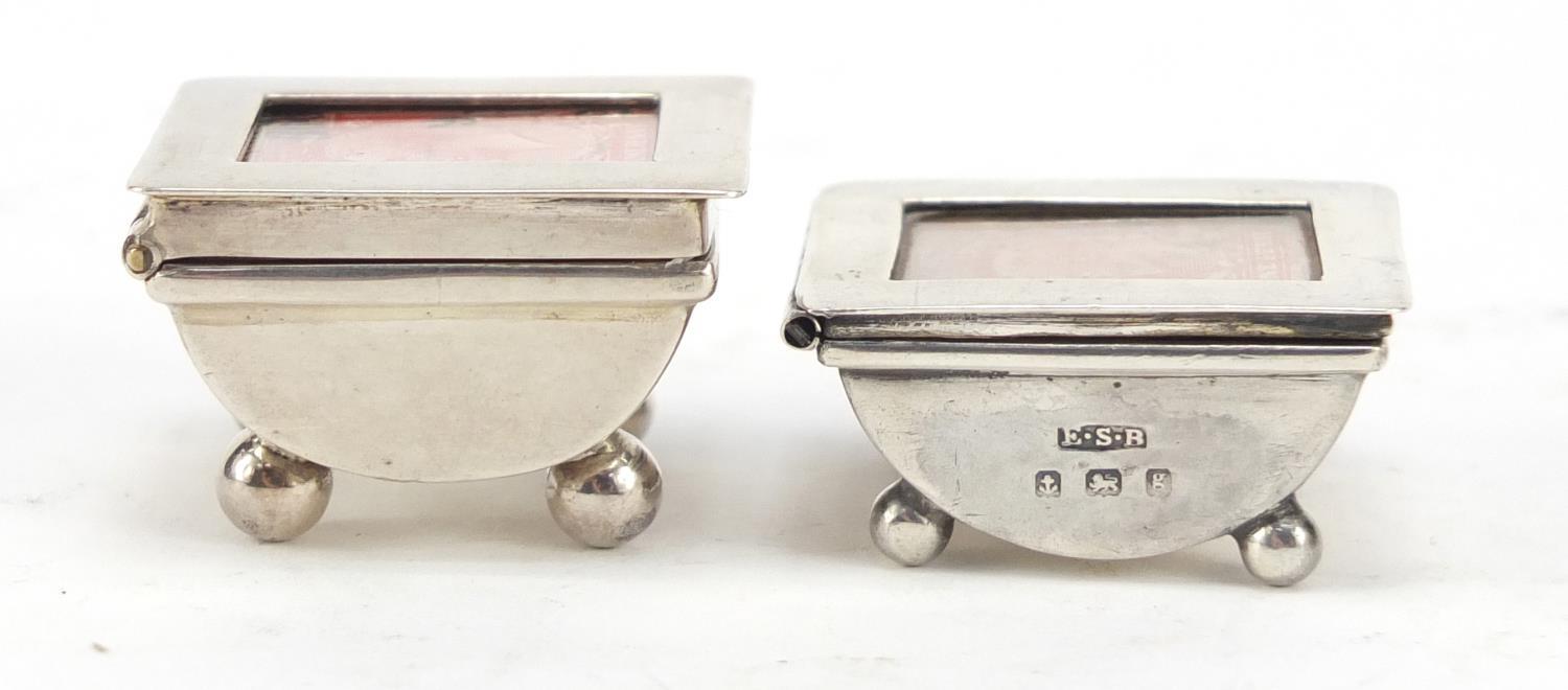 Two Victorian and later silver stamp boxes with hinged lids, each raised on four ball feet, - Image 5 of 10