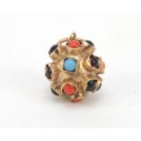 9ct gold multi gem globular pendant, 1.1cm in diameter, 1.2g