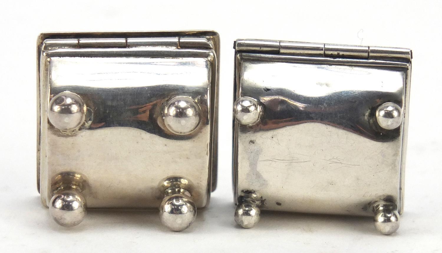 Two Victorian and later silver stamp boxes with hinged lids, each raised on four ball feet, - Image 8 of 10