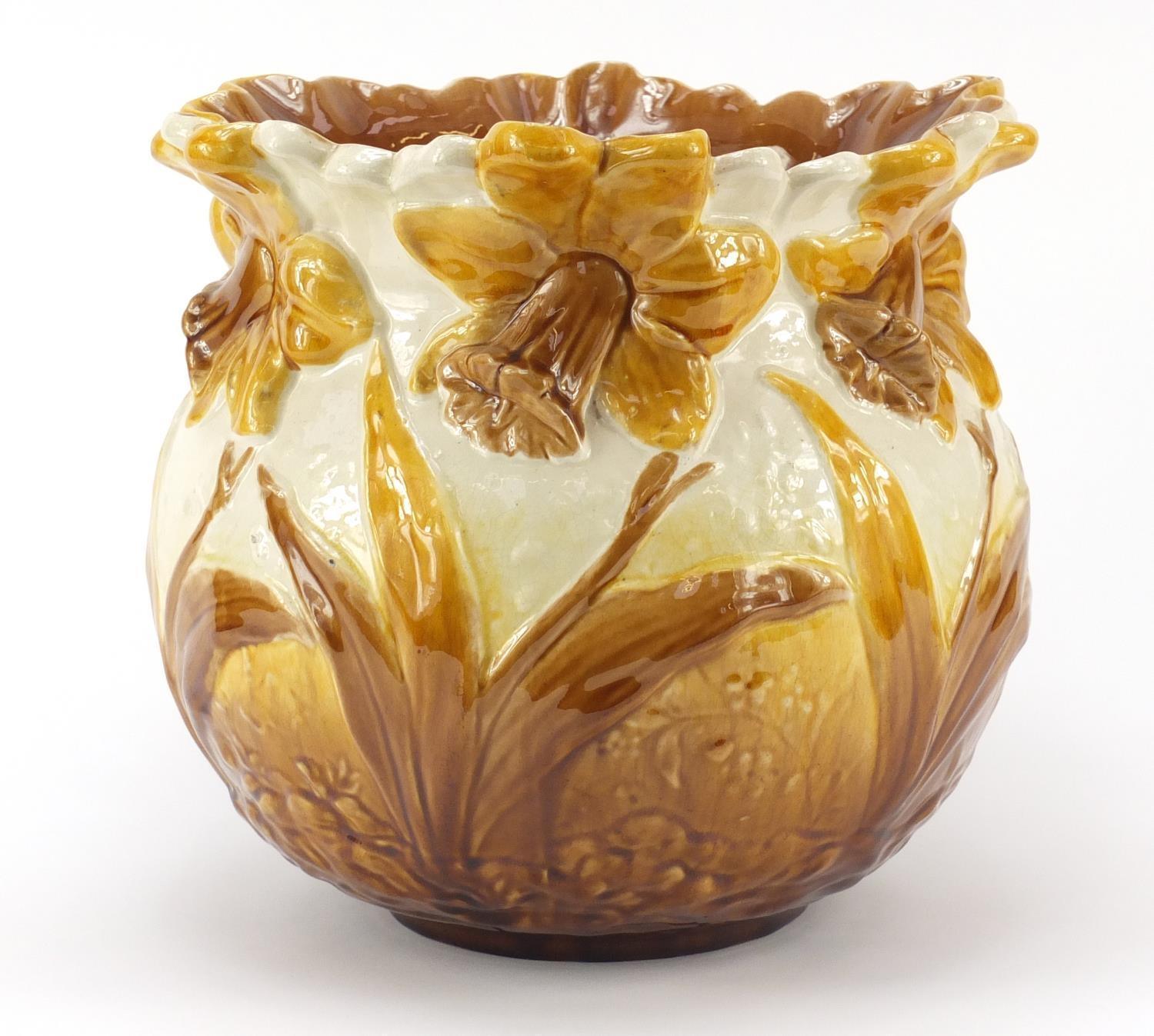 Leeds Art Pottery, Arts & Crafts jardinière hand painted with daffodils, numbered 4060, 24cm high