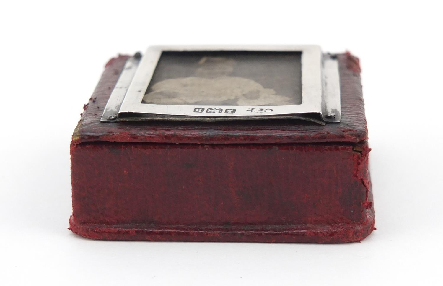 Charles Penny Brown, Victorian silver mounted leather stamp box, Birmingham 1901, 2cm H x 4.5cm W - Image 8 of 10