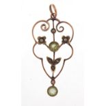 Art Nouveau 9ct gold peridot and seed pearl pendant, 4cm high, 1.8g