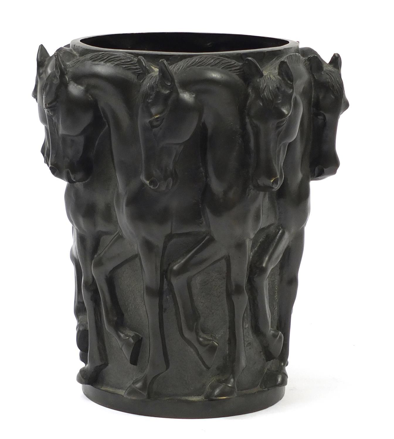 French Art Deco patinated bronze Maharajah thoroughbred wine cooler cast with a continuous band of - Image 4 of 8
