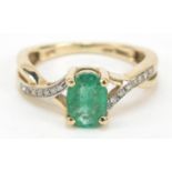 9ct gold emerald and diamond ring, size H, 2.0g