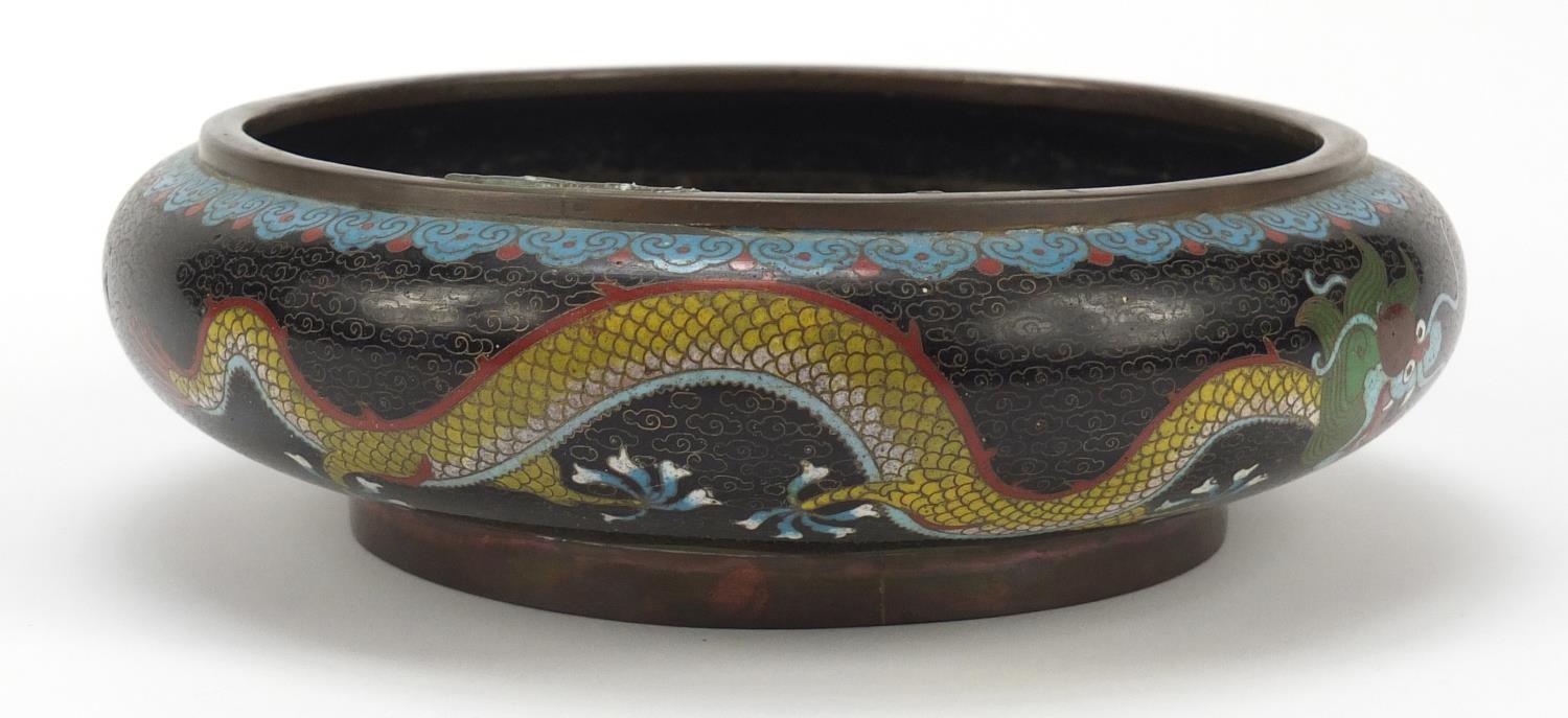 Chinese cloisonné squatted bowl enamelled with dragons amongst clouds, 20cm in diameter - Image 4 of 7