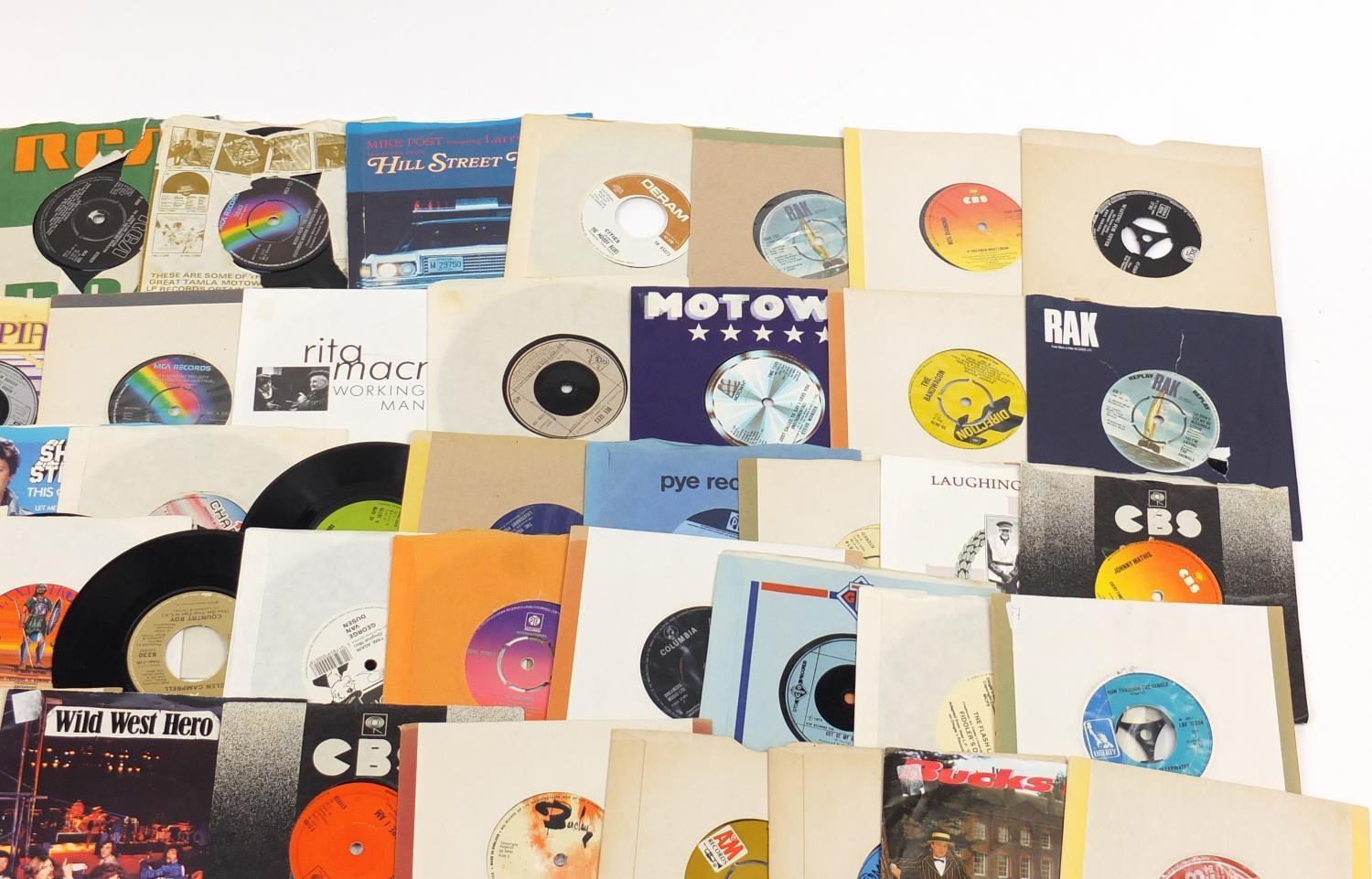 45 rpm records including Stevie Wonder and The Kinks - Image 3 of 7