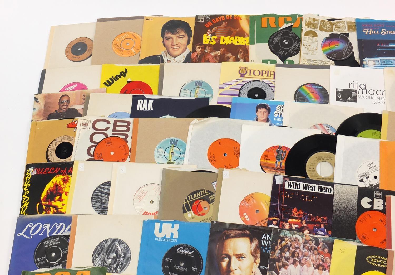45 rpm records including Stevie Wonder and The Kinks - Image 2 of 7