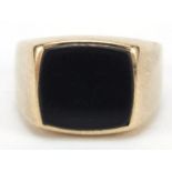 Gentlemen's 9ct gold black onyx signet ring, size O, 6.0g