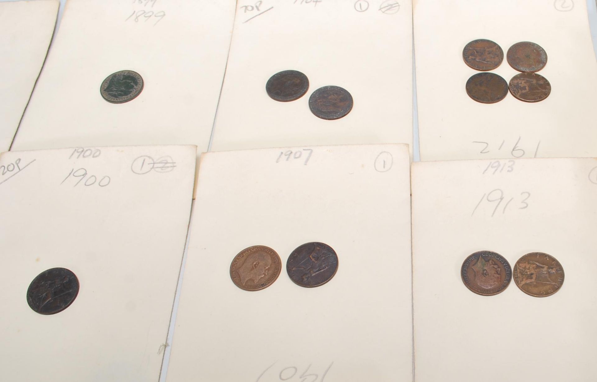 A collection of coins dating form the 19th Century to include full and half silver coinage Six - Bild 3 aus 12