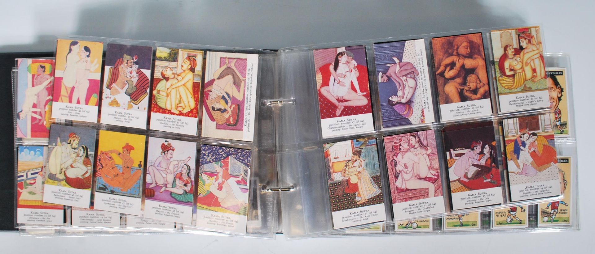 A collection of vintage 20th Century trade cards in full sets stored within plastic sleeves within - Bild 5 aus 12