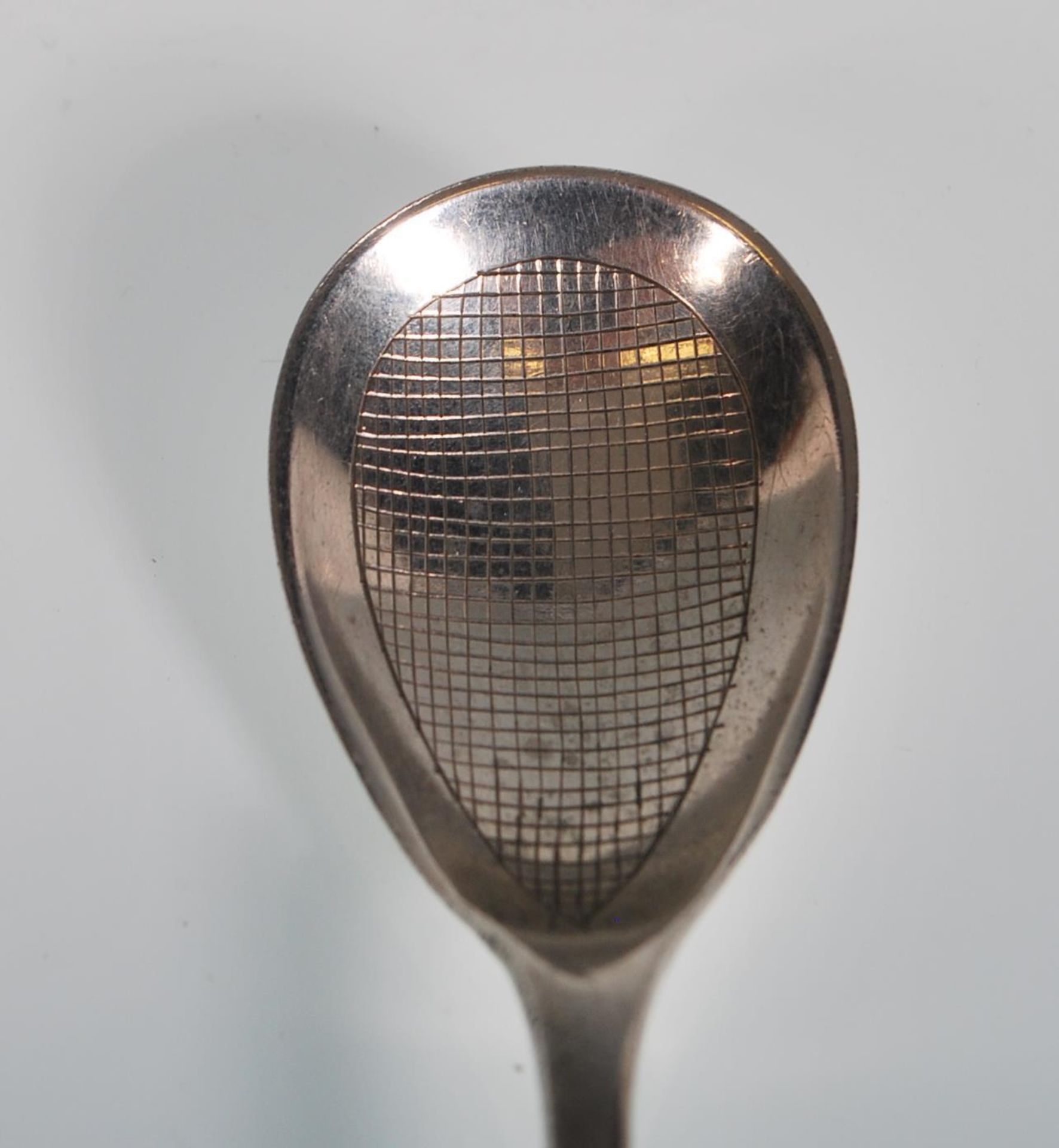 An early 20th Century silver hallmarked spoon in t - Bild 2 aus 8
