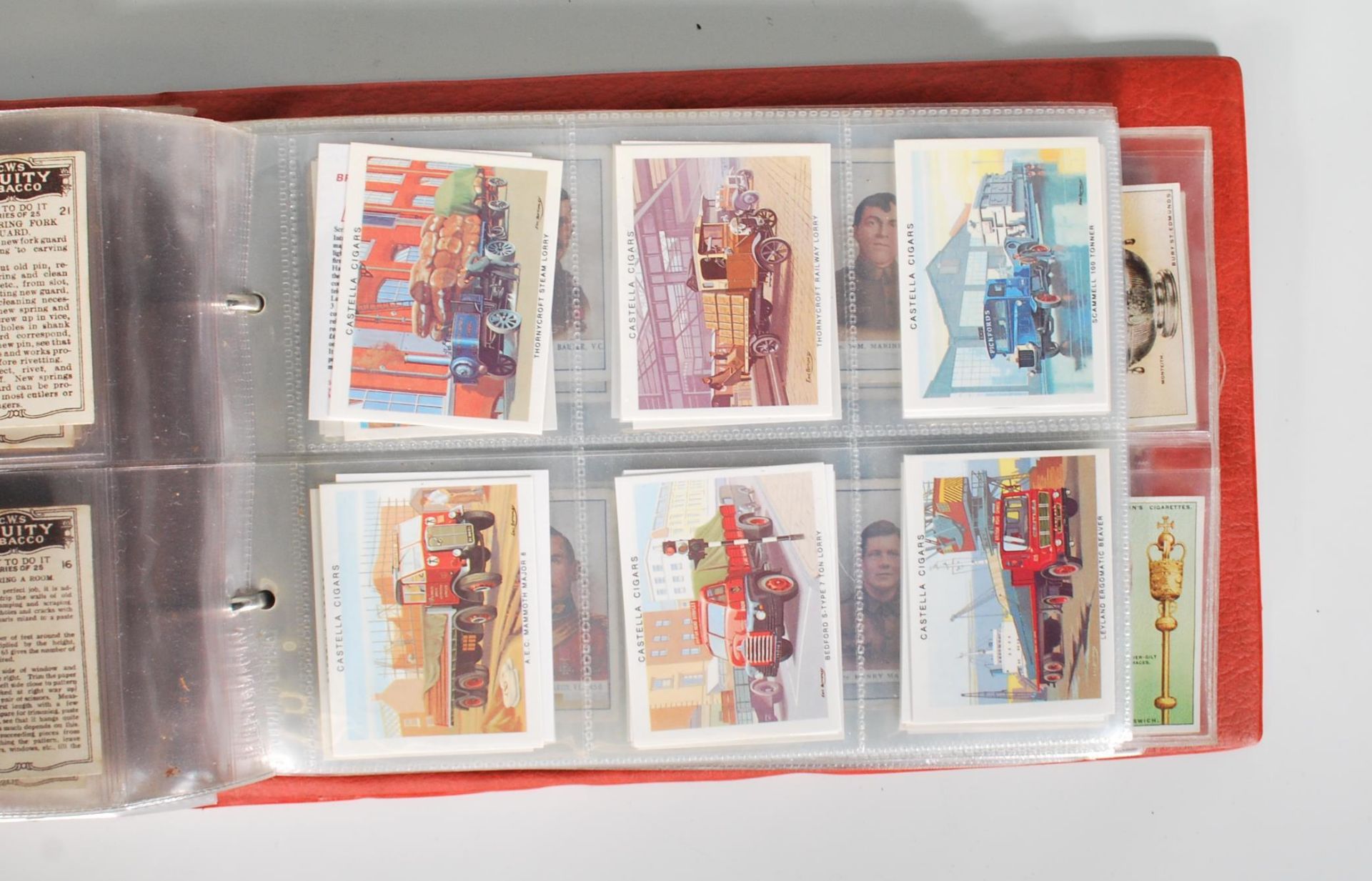 A collection of 20th Century vintage (mostly) cigarette full and part trade cards within plastic - Bild 5 aus 9
