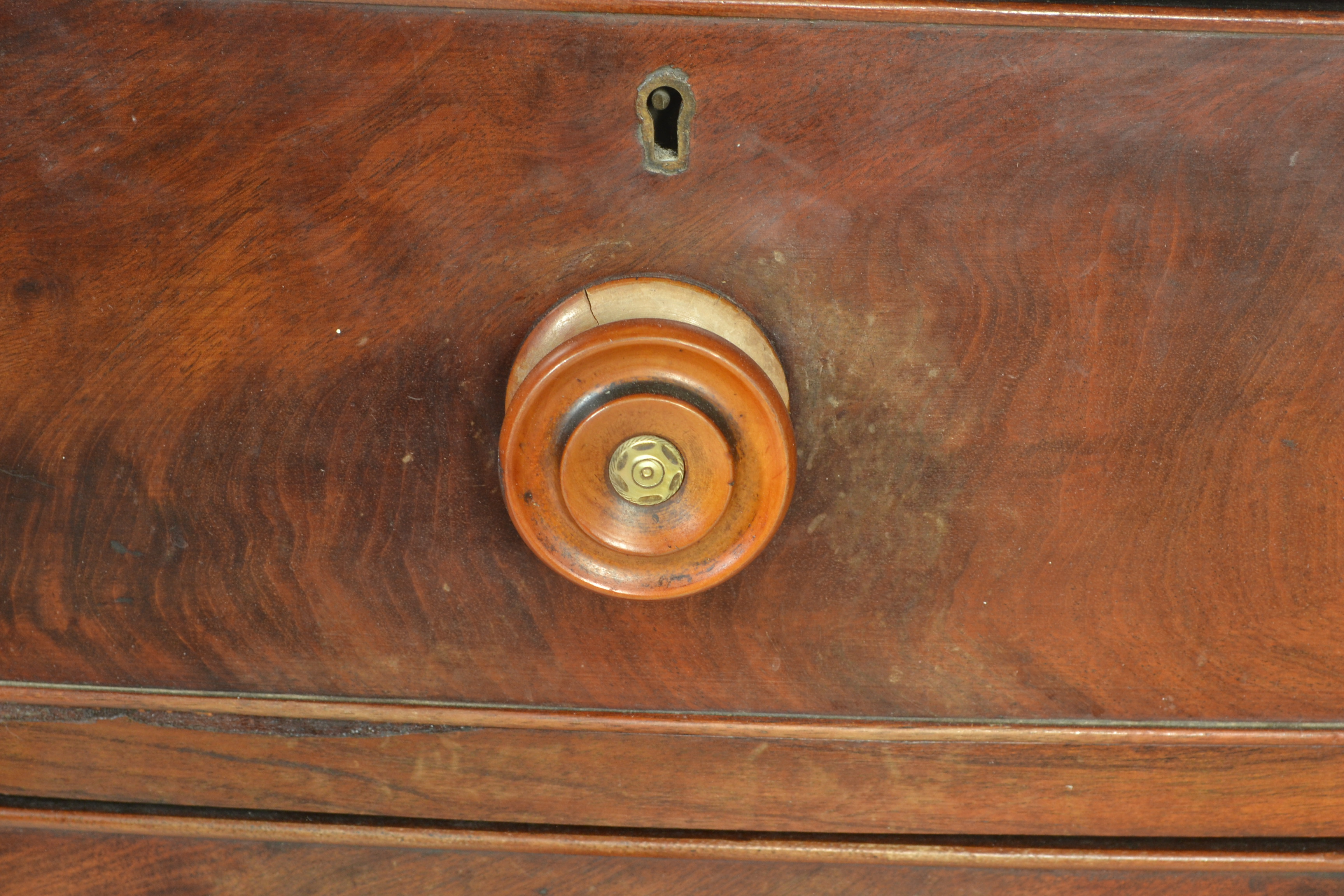 A 19th Century Victorian mahogany bow fronted two over three chest of drawers having turned knob - Image 4 of 5