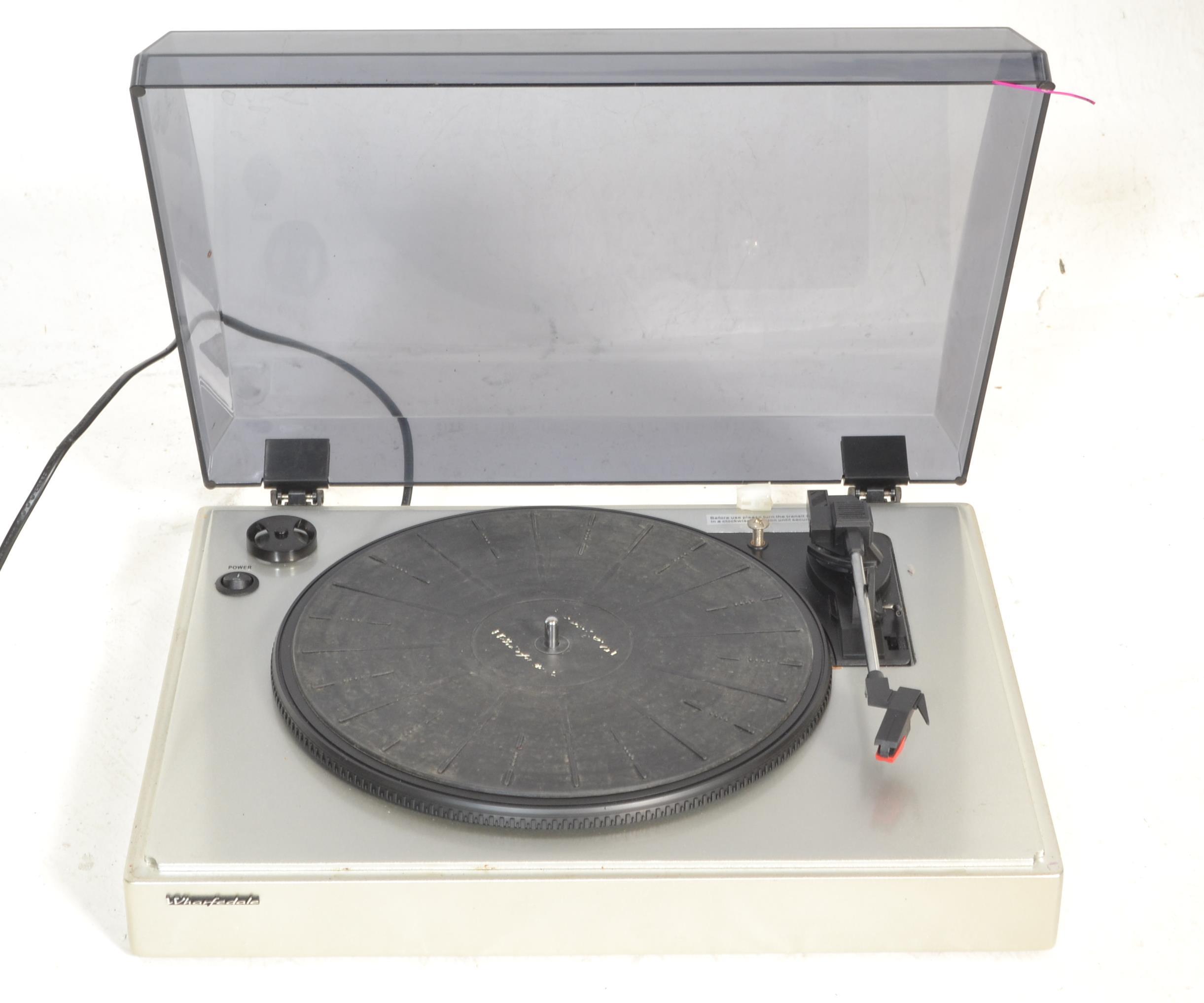 A retro 20th Century Wharfedale WTT-3039 Turntable - Image 2 of 6