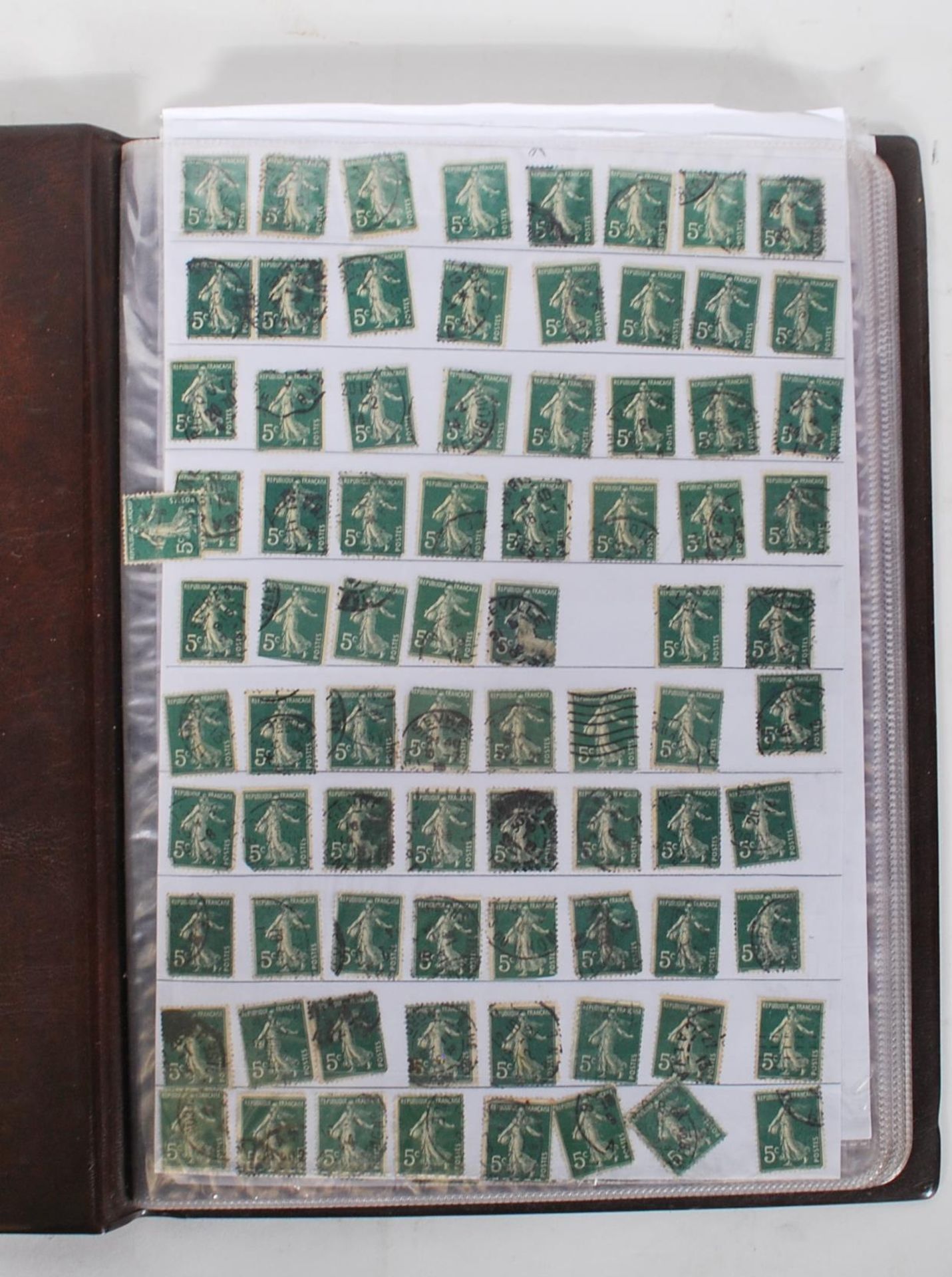 A large life time collection of world stamps acros - Bild 50 aus 78