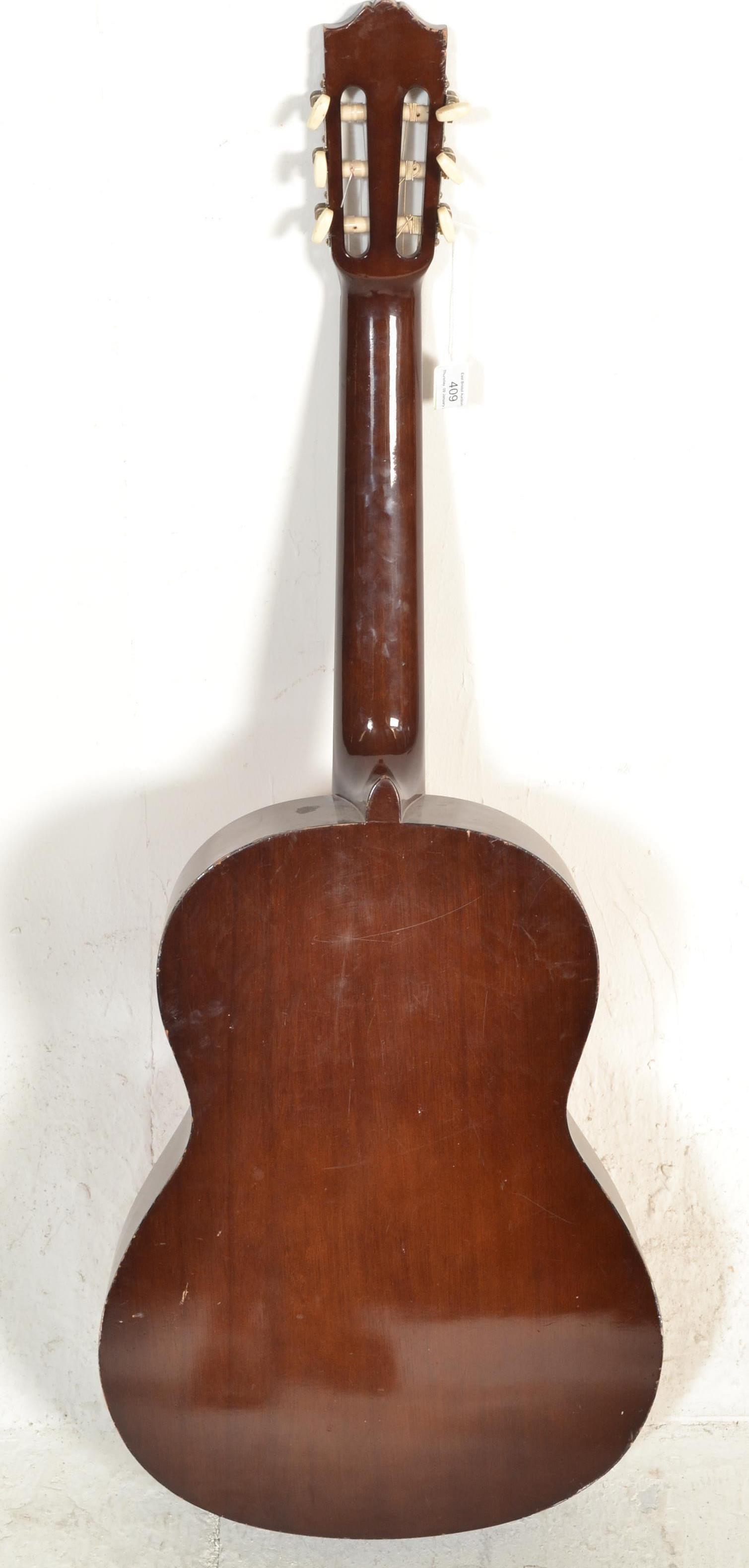 A 20th Century six string acoustic Yamaha C-40 Spanish style guitar, applied paper label to inside. - Image 3 of 6