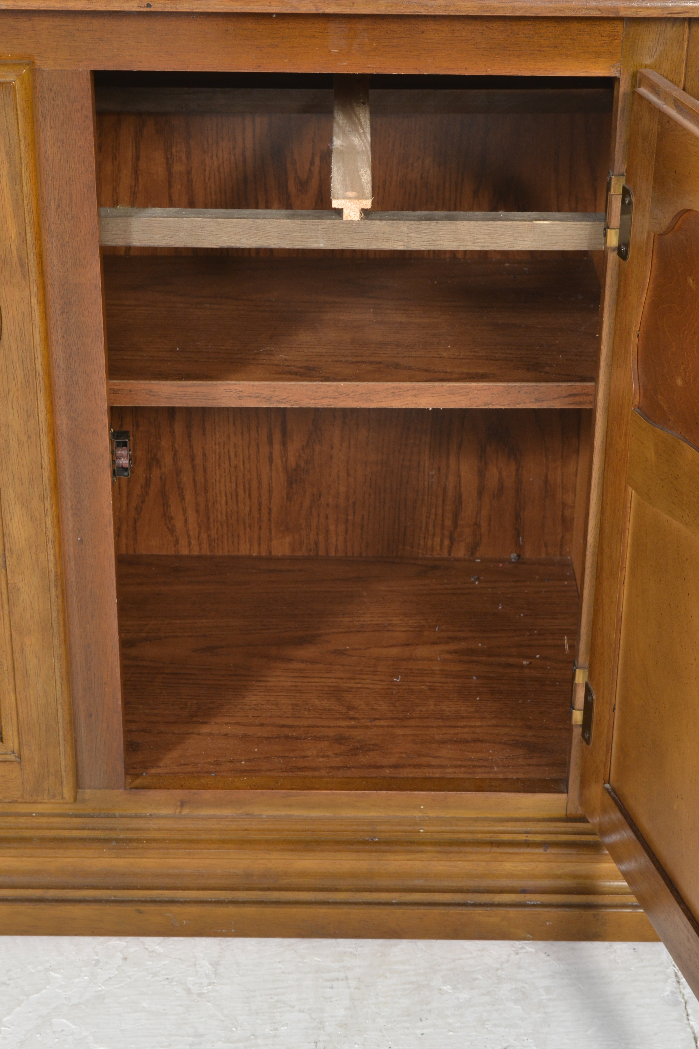 A French antique style dresser / library bookcase cabinet. The base with double doors having unusual - Image 4 of 5