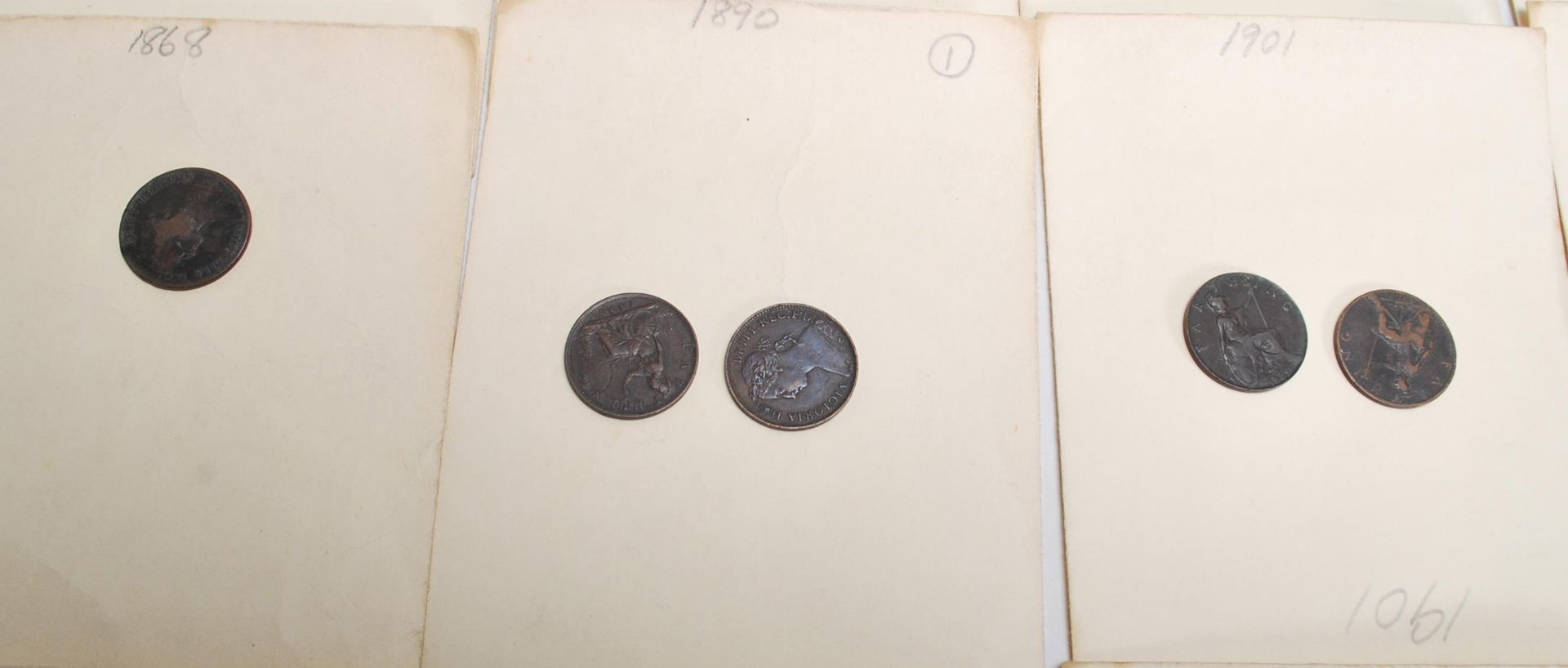 A collection of coins dating form the 19th Century to include full and half silver coinage Six - Bild 2 aus 12