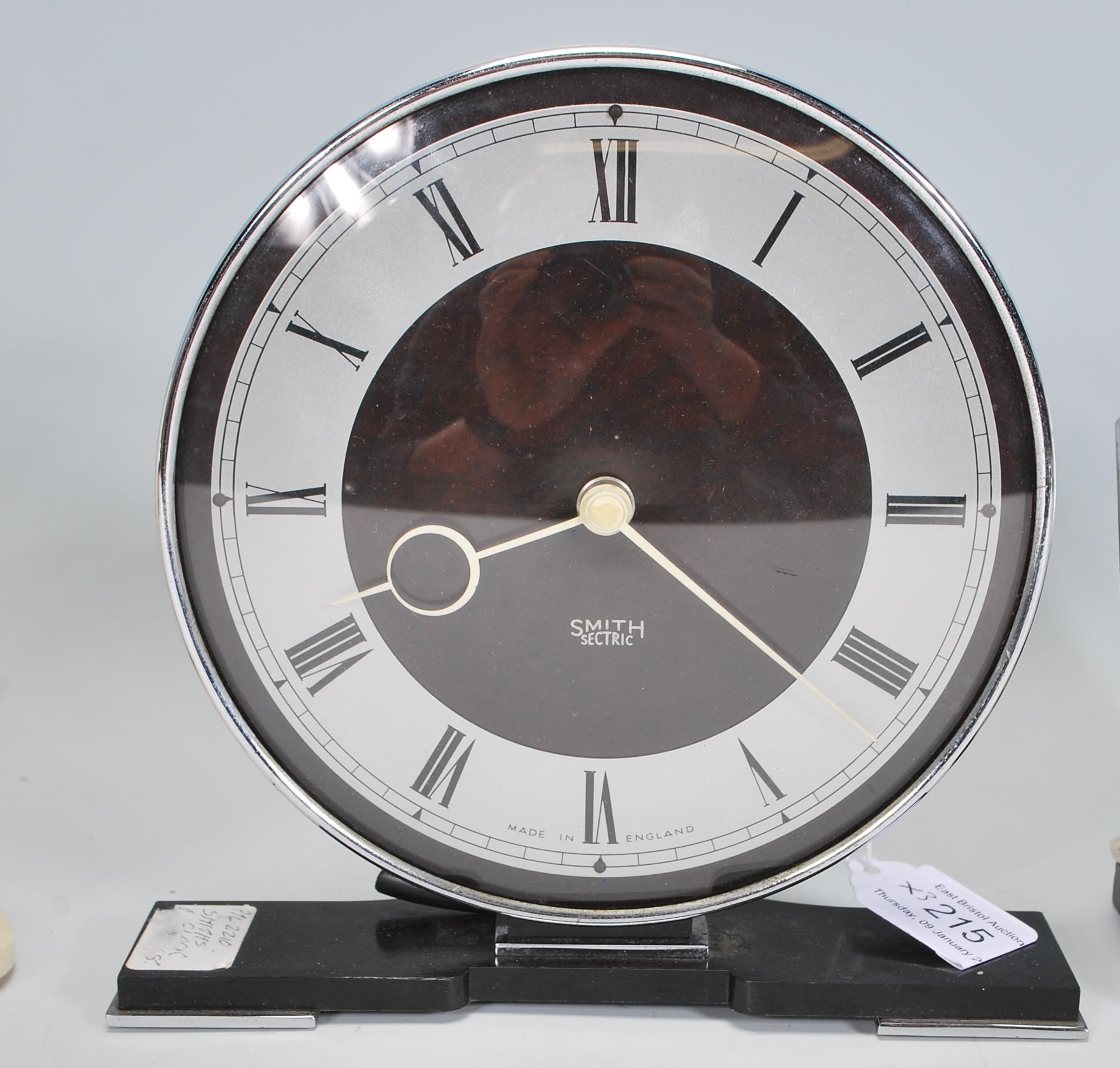 A group of three 20th Century Art deco mantel clocks by Smith Sectric and one Smith Electric. One of - Image 3 of 6