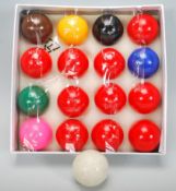 A box of vintage 20th Century snooker balls in their original box, to include 17 ball in total,