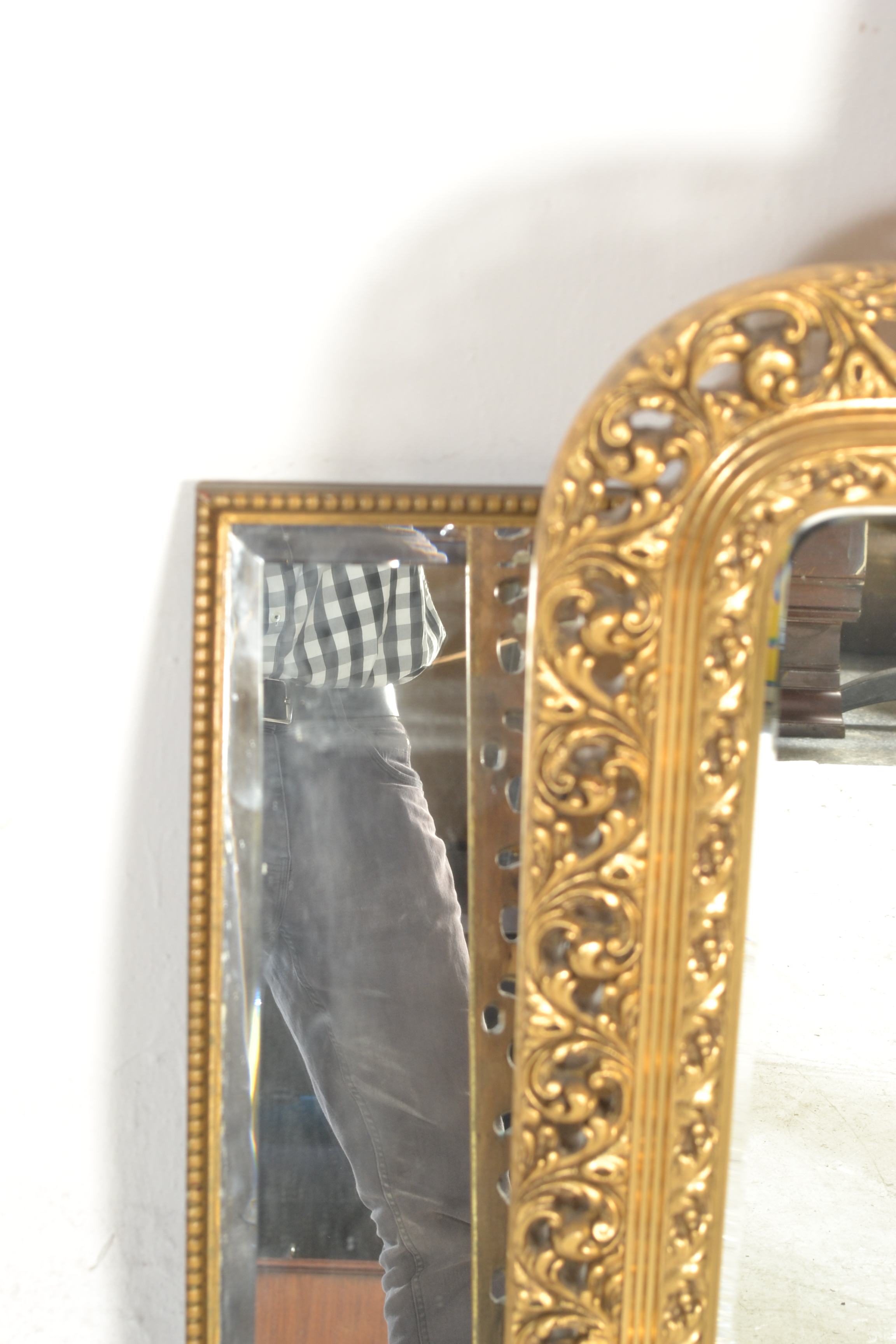 A group of contemporary antique style wall mirrors, each with gilt frames and of varying sizes. - Image 5 of 5