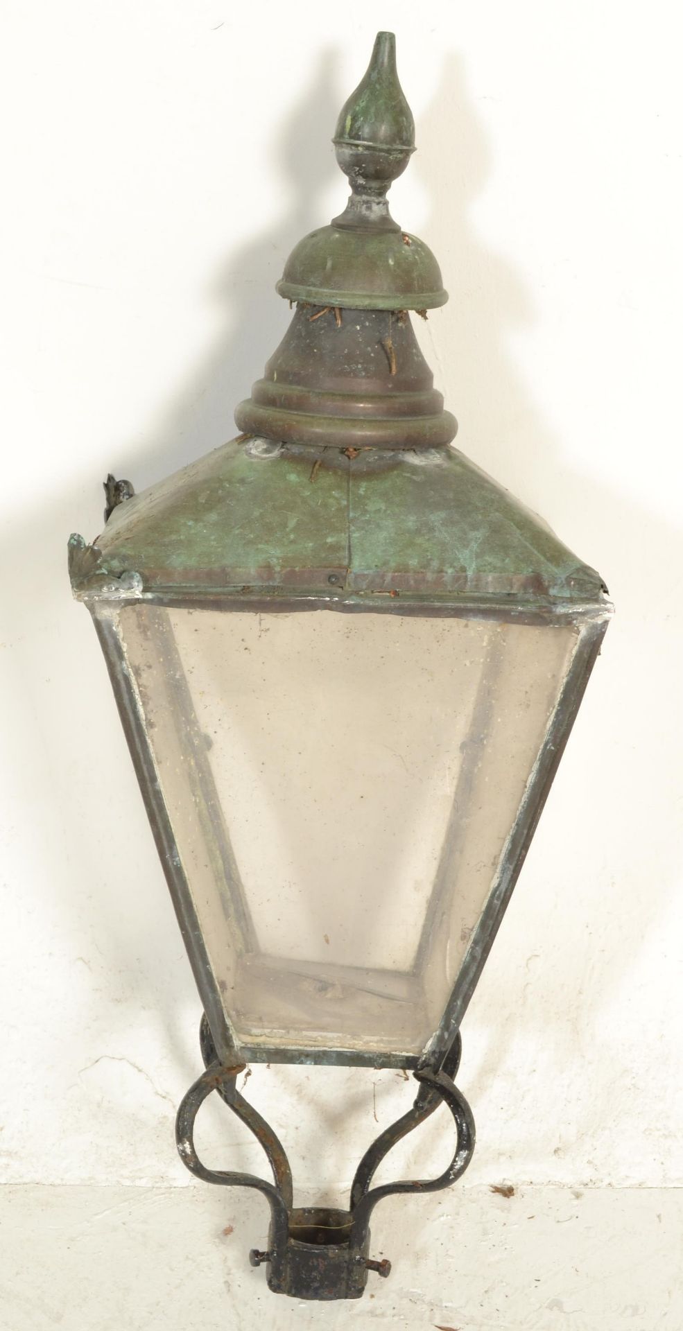 A 19th Century Victorian oxidised copper street lantern of tapering form body, finial top with glass - Bild 3 aus 4