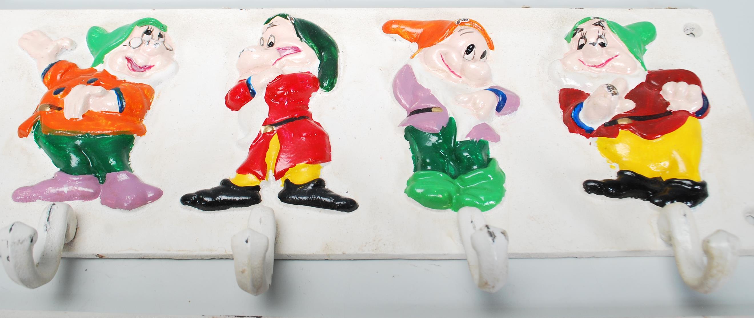 Two cast iron novelty key / kitchen cup wracks to include one having Seven Dwarves design having - Image 3 of 5