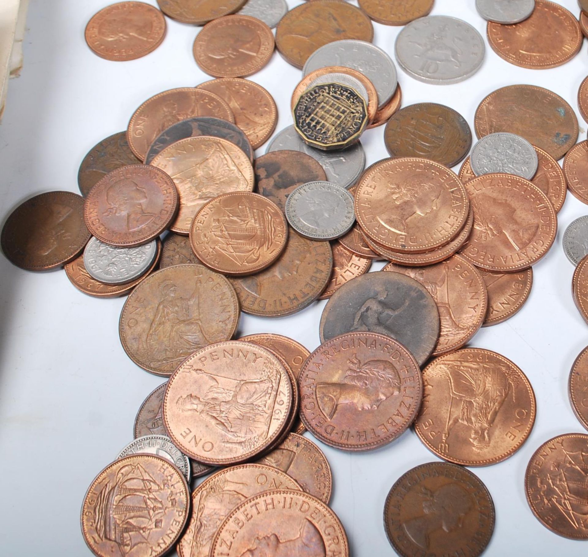 A collection of coins dating form the 19th Century to include full and half silver coinage Six - Bild 10 aus 12