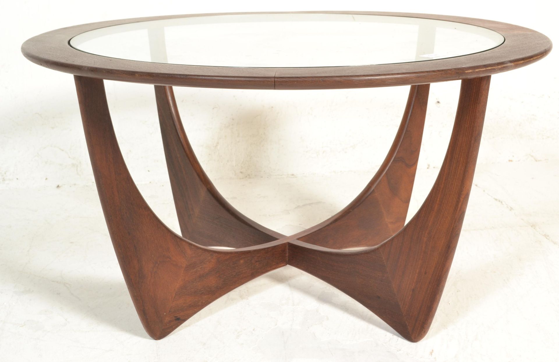 Victor B. Wilkins - G Plan - Astro - A 1960's retro vintage teak wood atomic coffee / centre table - Bild 2 aus 5