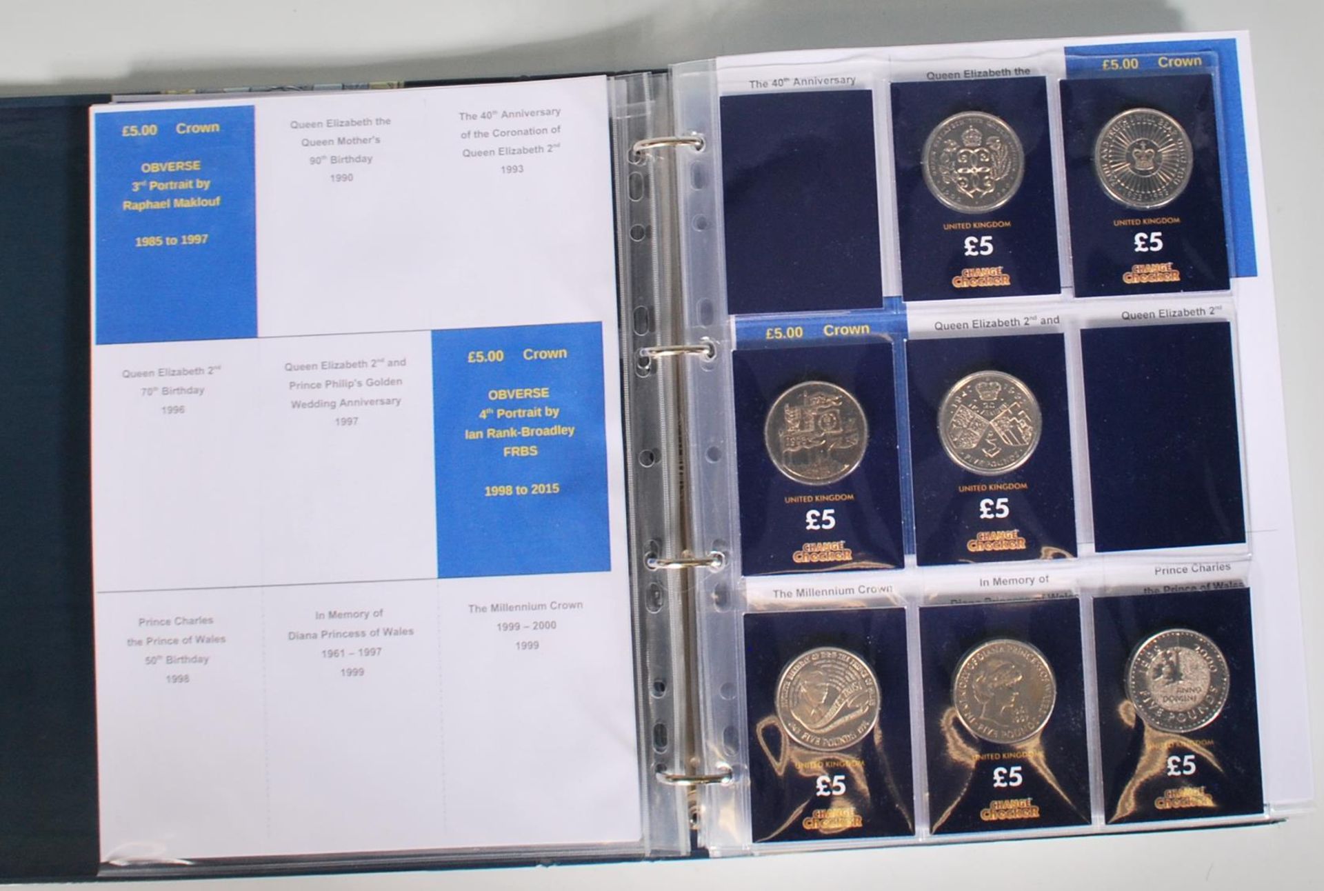 A change checker album filled with Elizabeth II crown coins to include 64 in total with no - Bild 3 aus 18