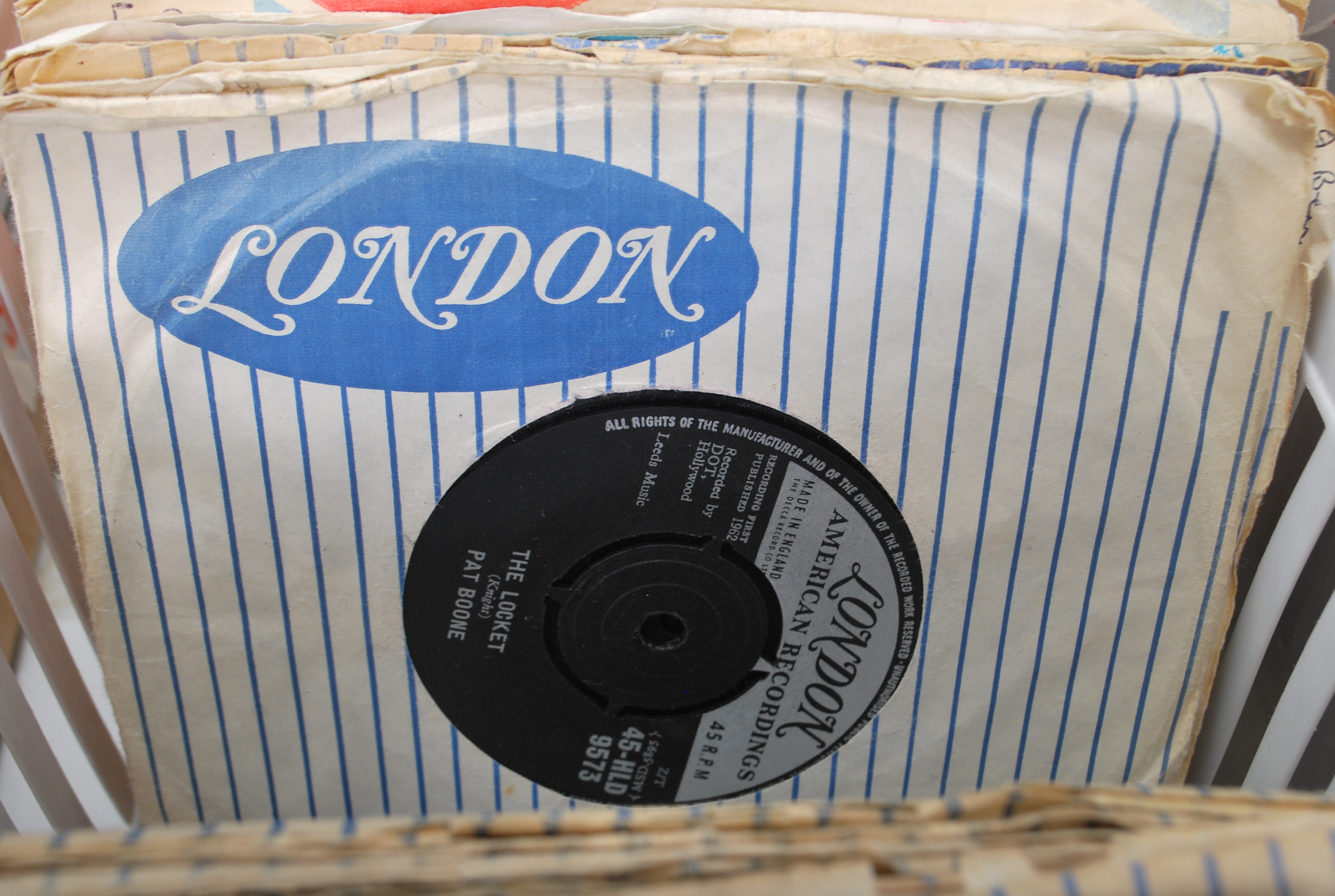 A large collection of 45rpm 7" vinyl singles and EP's dating from the 1960's to include many - Image 11 of 12