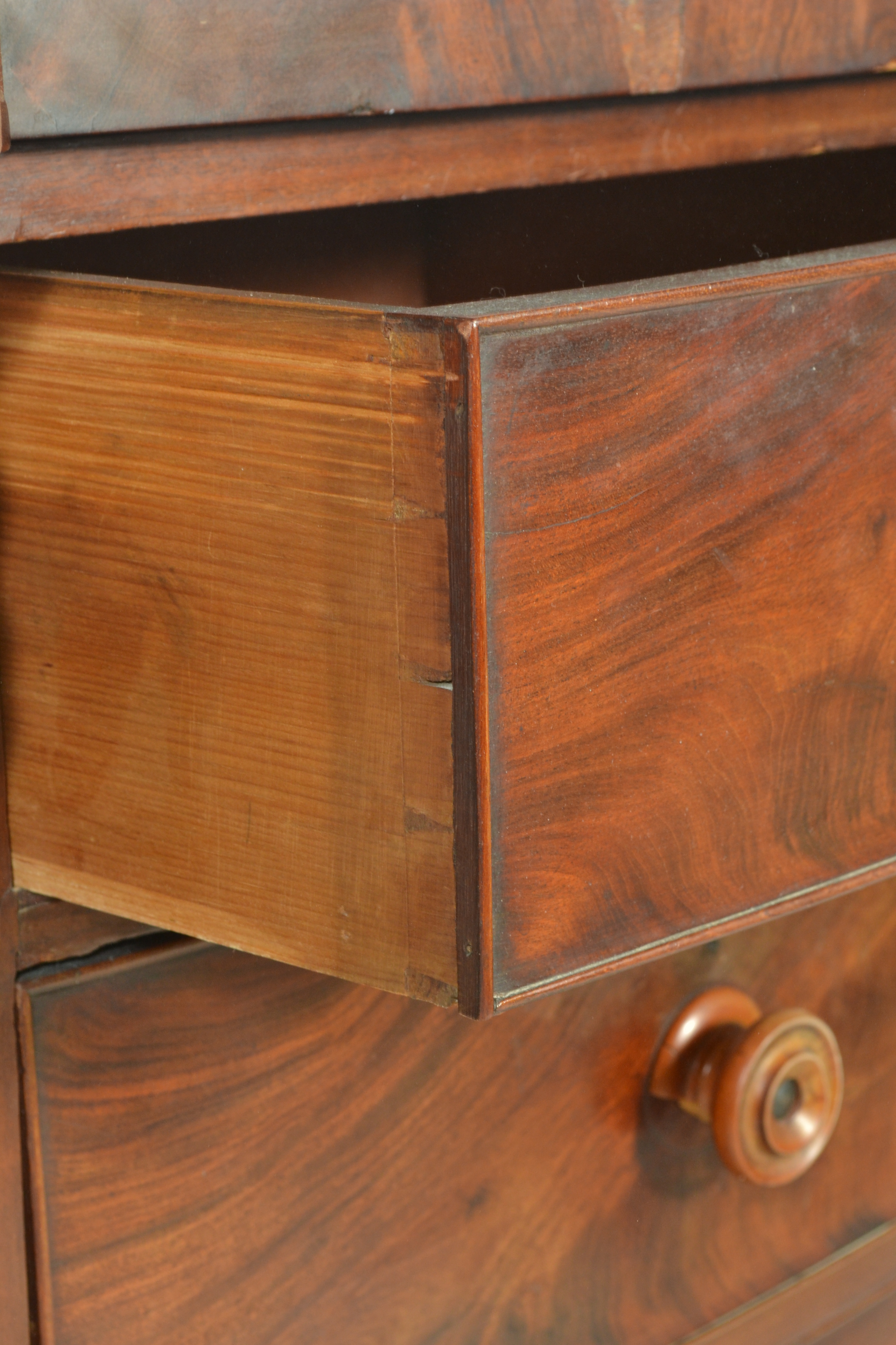 A 19th Century Victorian mahogany bow fronted two over three chest of drawers having turned knob - Image 5 of 5