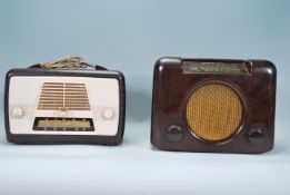 A vintage 20th Century 1940's bakelite Bush radio type DAC. 90. having central round speaker with