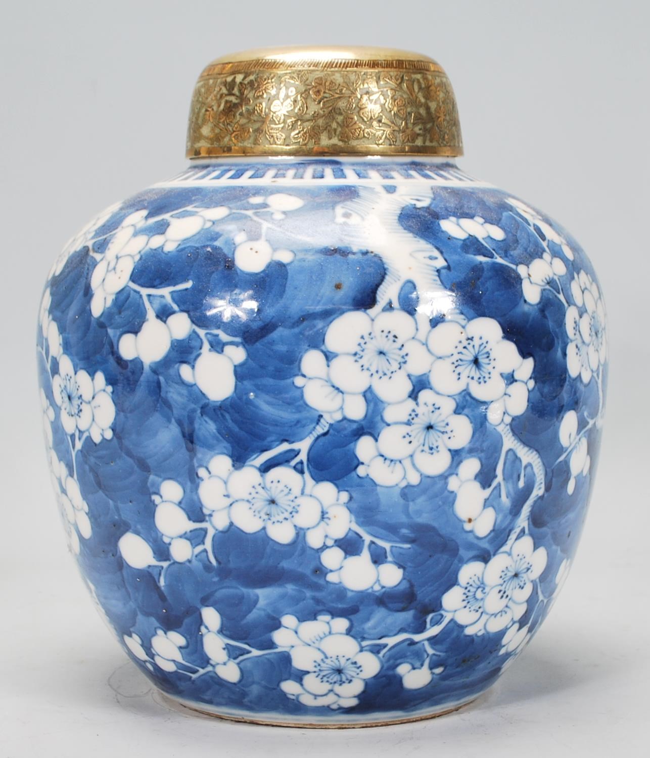 A 19th century Chinese blue and white ginger jar w - Image 3 of 7